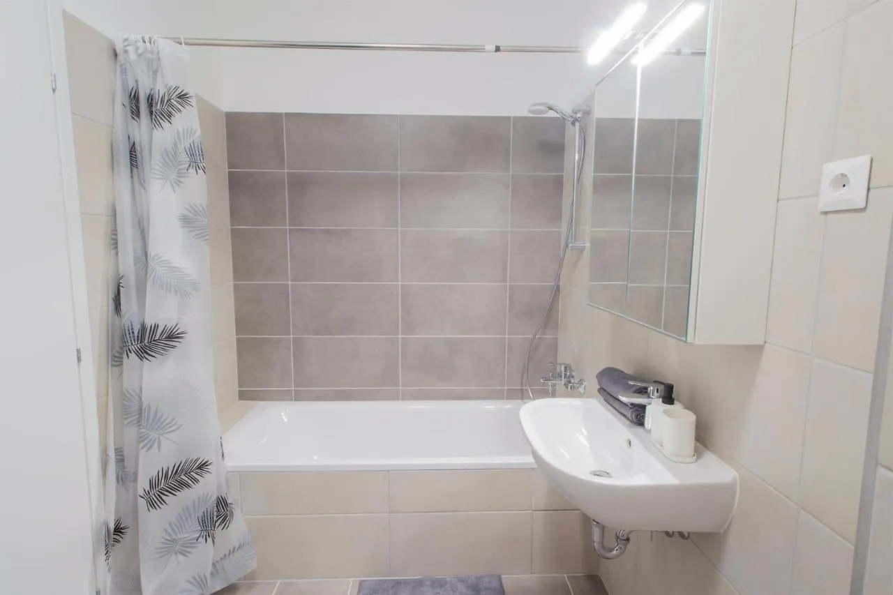 Corvin Modern Suite Budapest Apartment