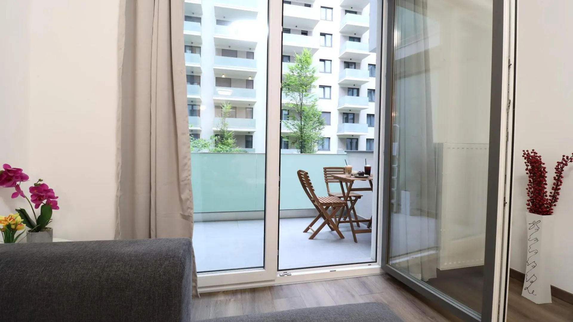 Corvin Modern Suite Budapest Apartment